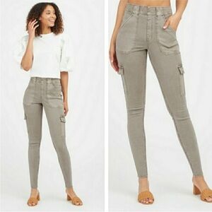 SPANX Women's Stretch Twill Ankle Cargo Pants S